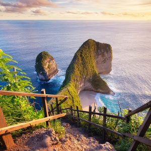 Paket One Day Tour Nusa Penida
